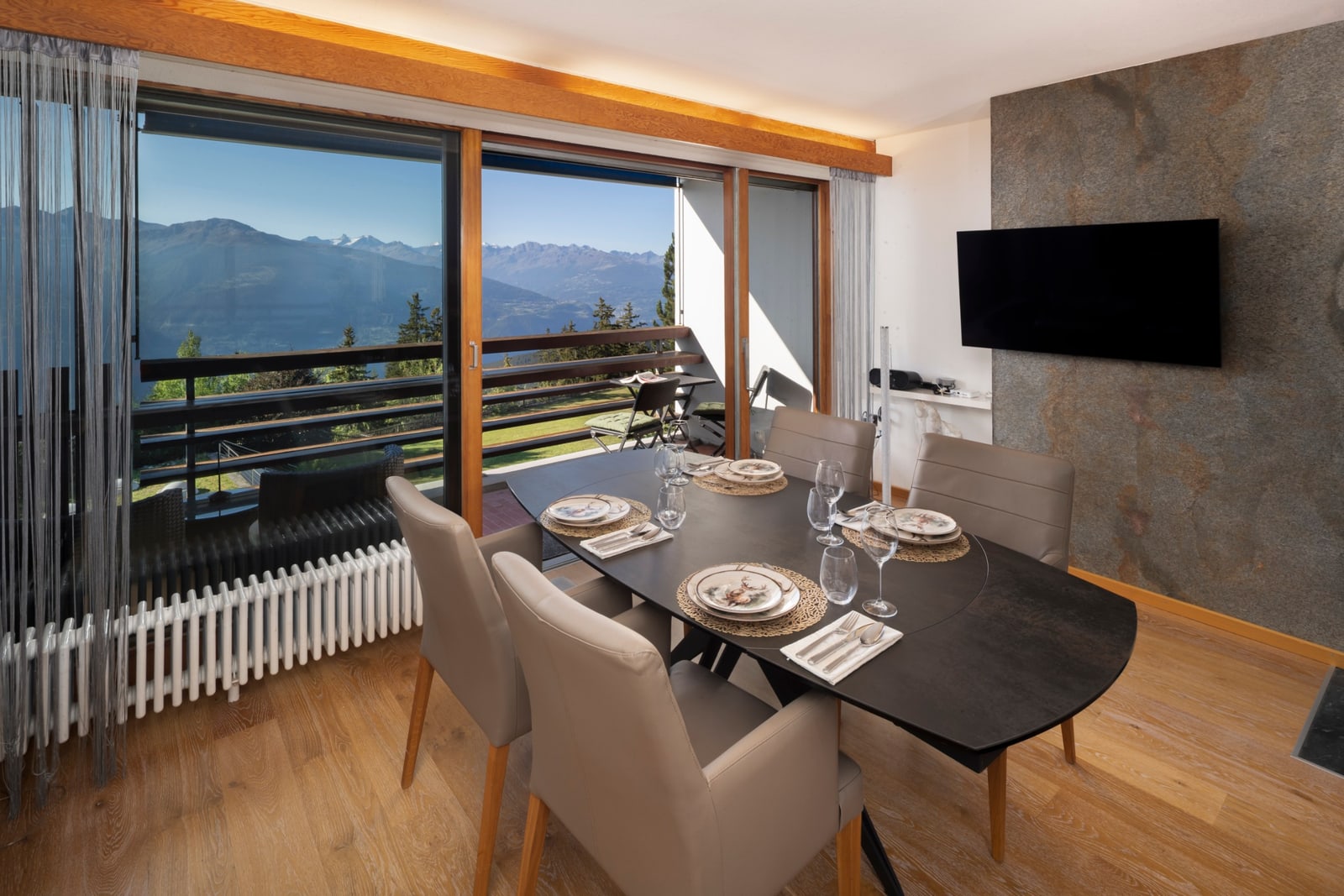 Attique 3½ pces Ski-in&out avec services hôteliers à Crans-Montana